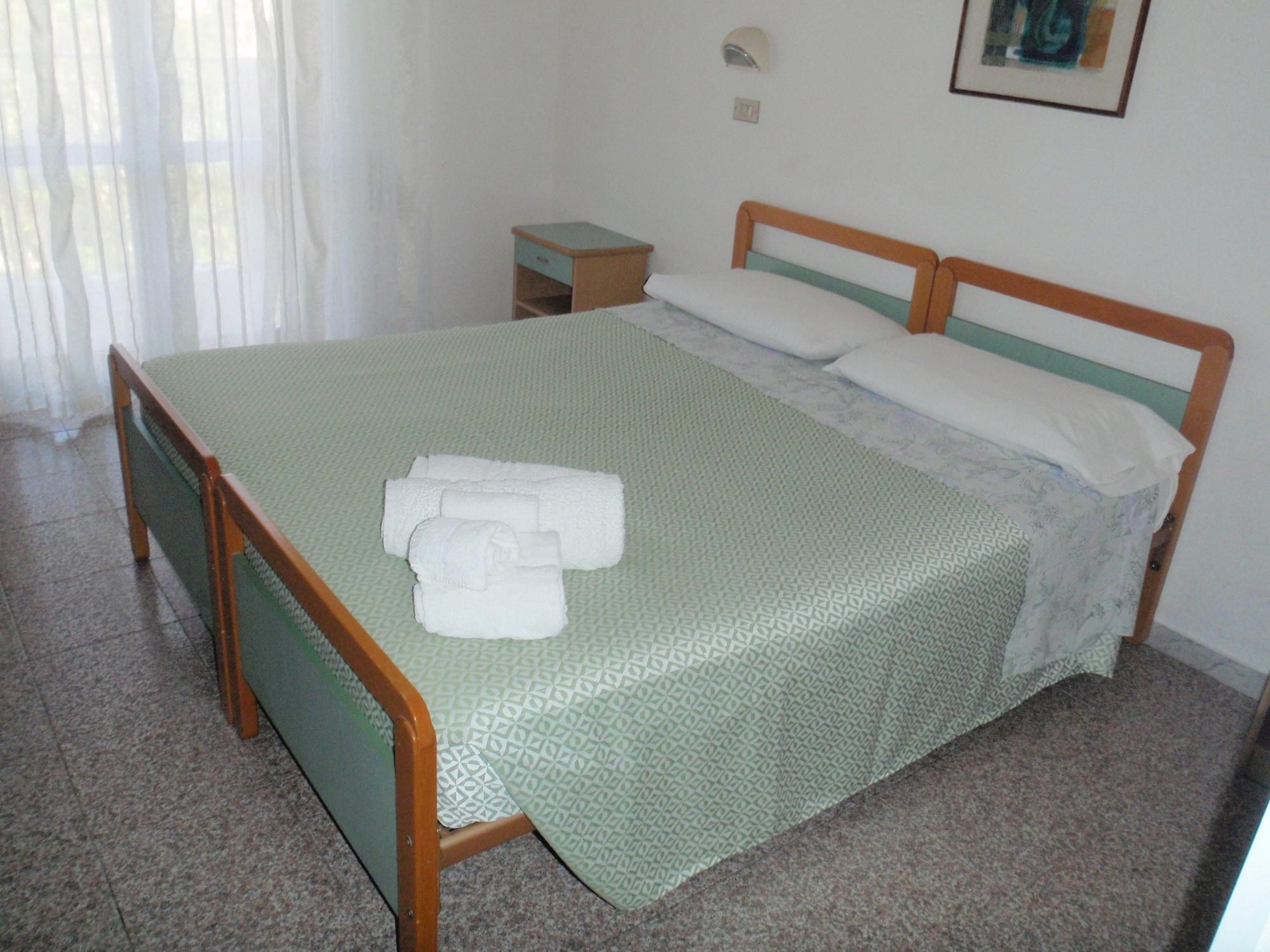 Hotel Angela Misano Adriatico Esterno foto