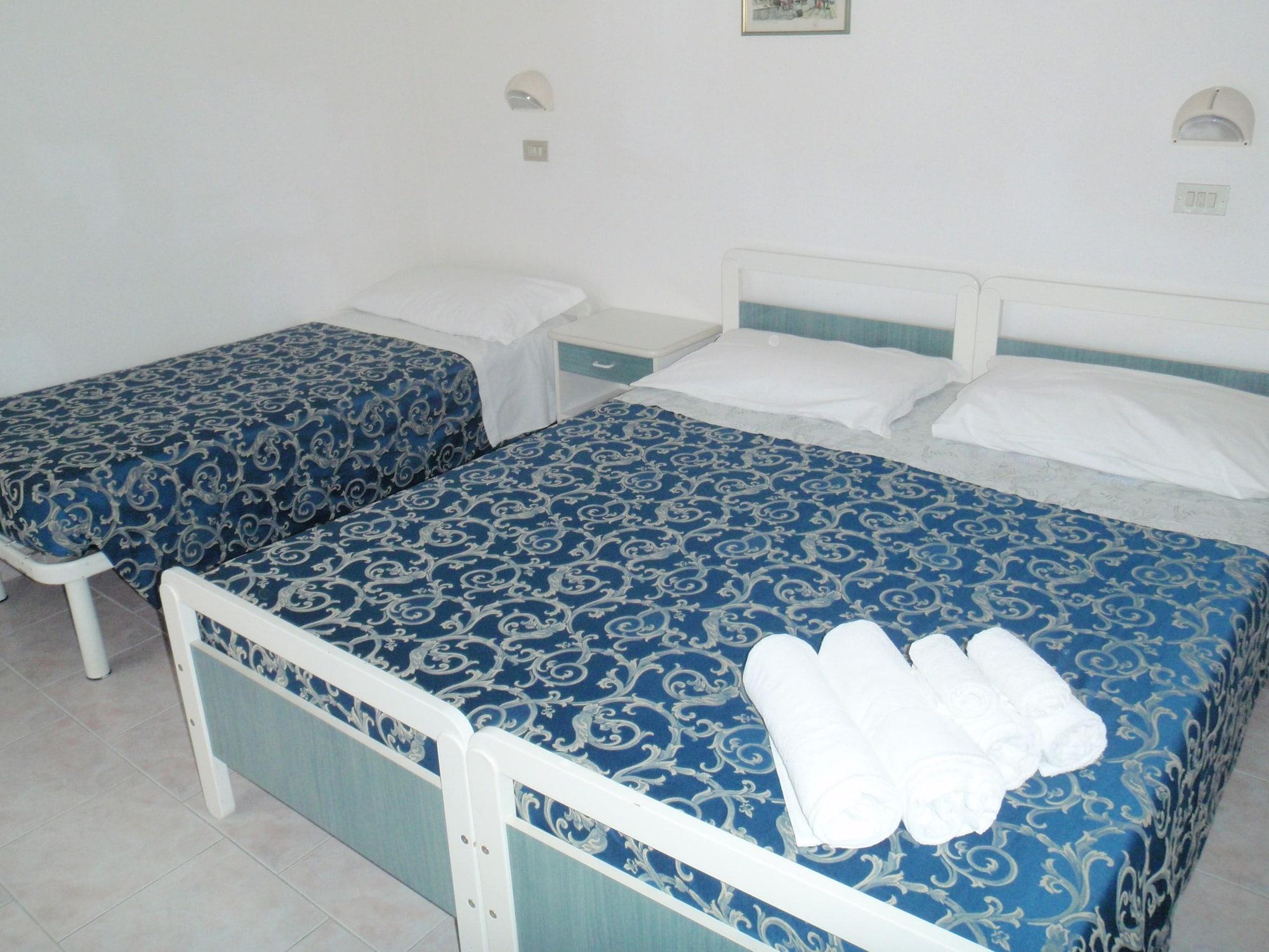 Hotel Angela Misano Adriatico Esterno foto