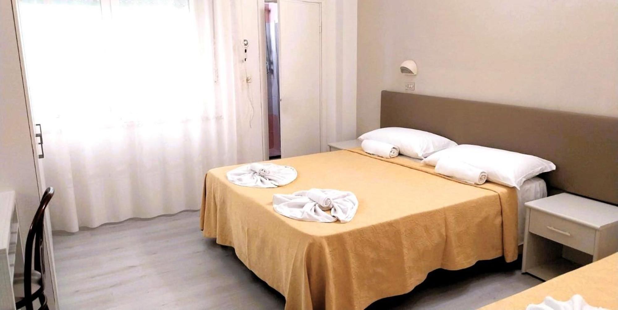 Hotel Angela Misano Adriatico Esterno foto