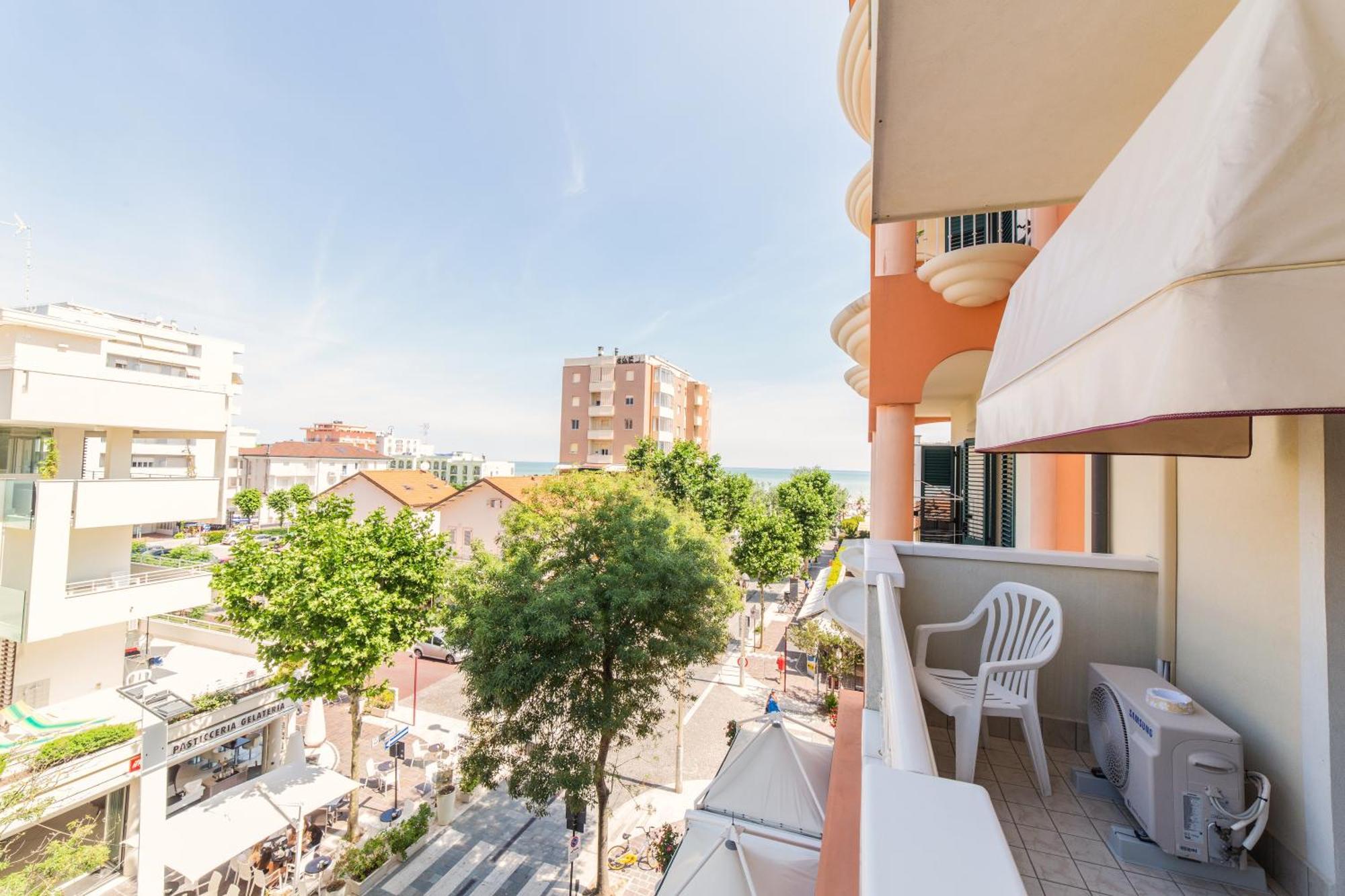 Hotel Angela Misano Adriatico Esterno foto
